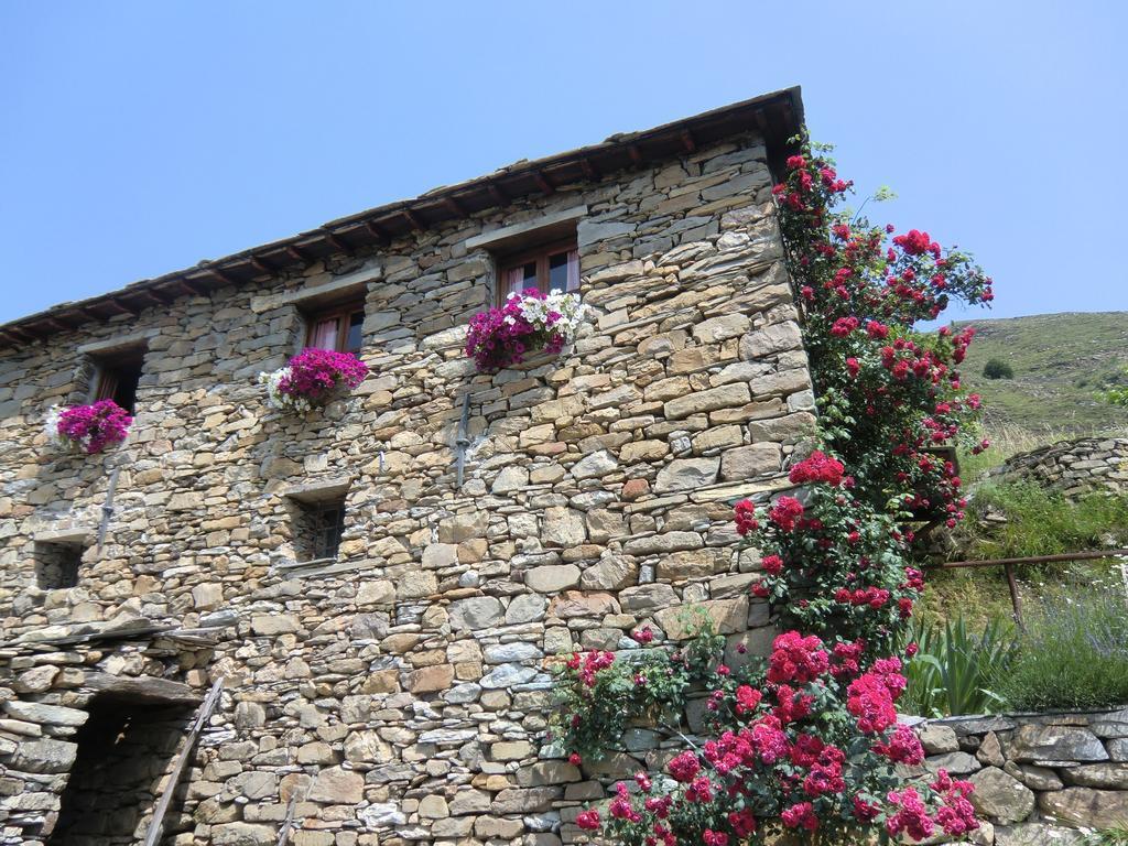 Agriturismo La Fontana Dell'Olmo Vendégház Molini di Triora Kültér fotó